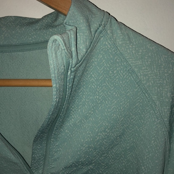 Lululemon half zip - Picture 2 of 4